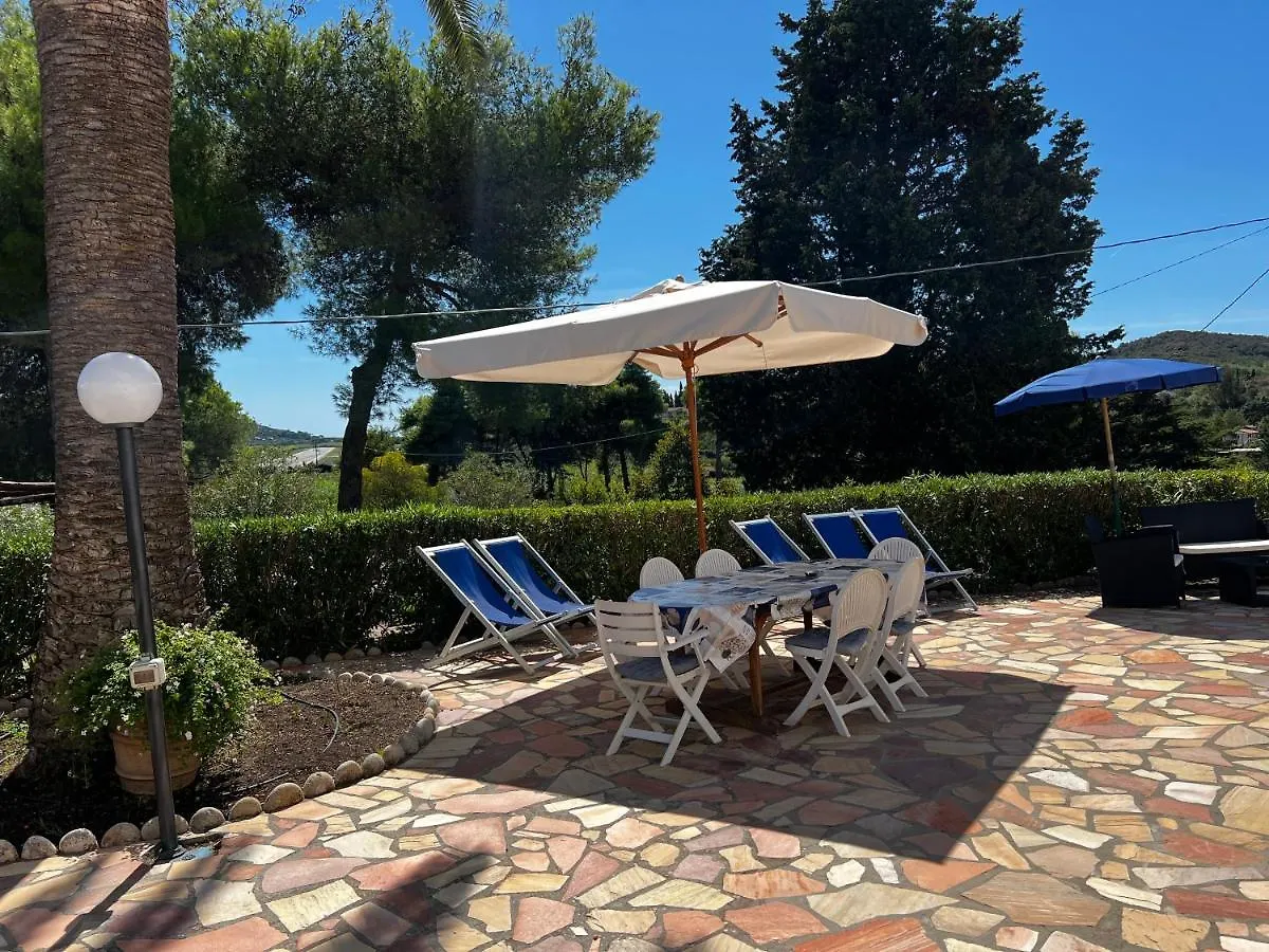 Villa Anna Appartamenti Per Vacanza In Casale Di Charme Marina di Campo Italy